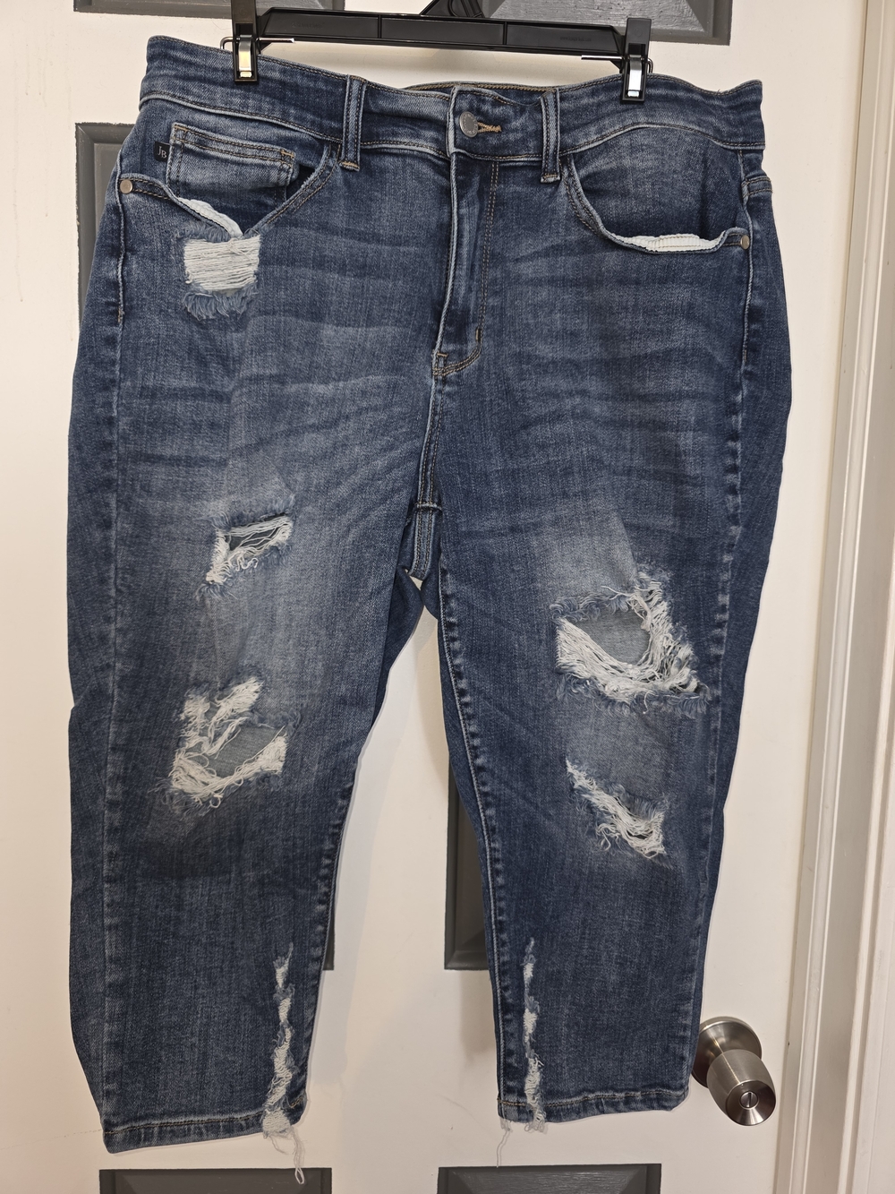 Judy Blue Distressed Women's Dark Blue Ripped Capri Jeans Size 18w